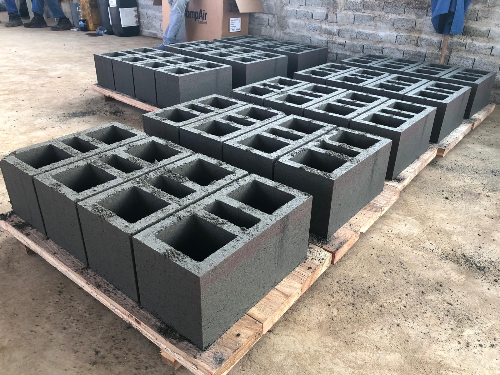 Fabrication de briques, pavés et blocs